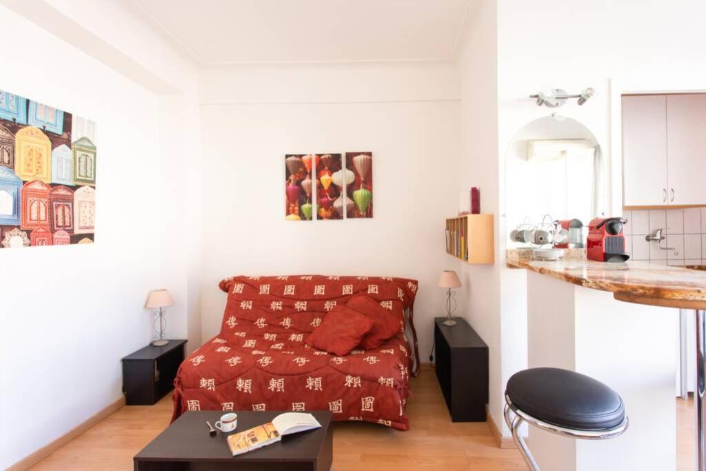 Apartmán Nice Center - Bright Studio Balcony Wifi & Aircon Exteriér fotografie